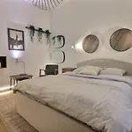 P&R - 2 Room Comfort, Plainpalais